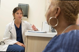 consulta médica sobre medicamentos