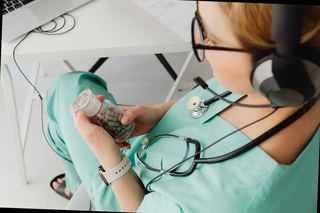 consulta médica sobre medicamentos